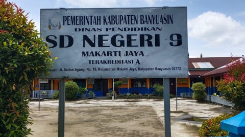 Tentang Sekolah